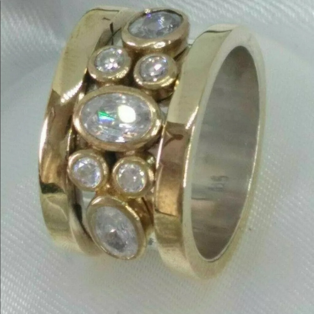 Quality Sterling Silver 925 Band White Topaz 7